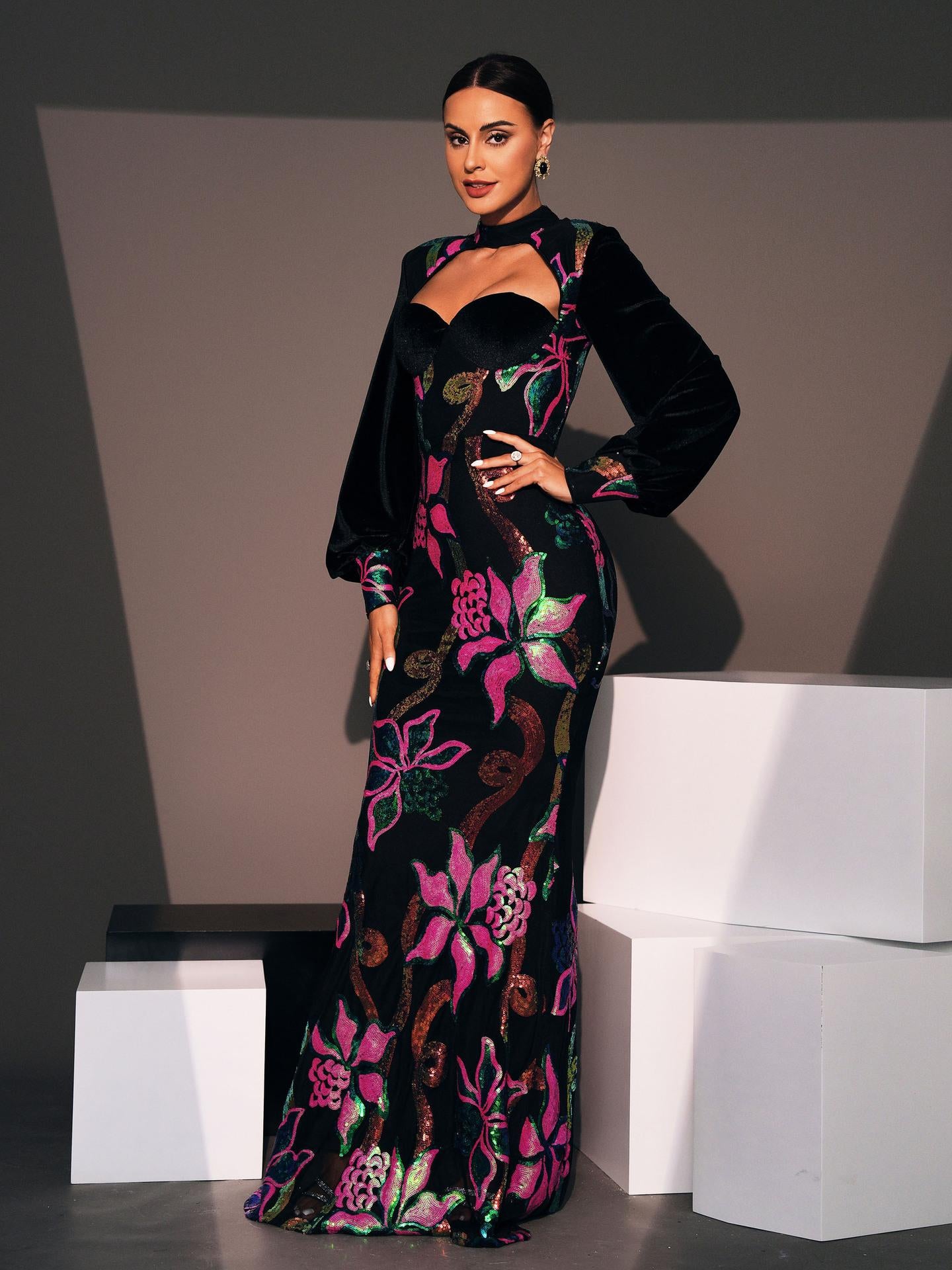 Round Neck Sexy Hollow Out Sequin Dresses