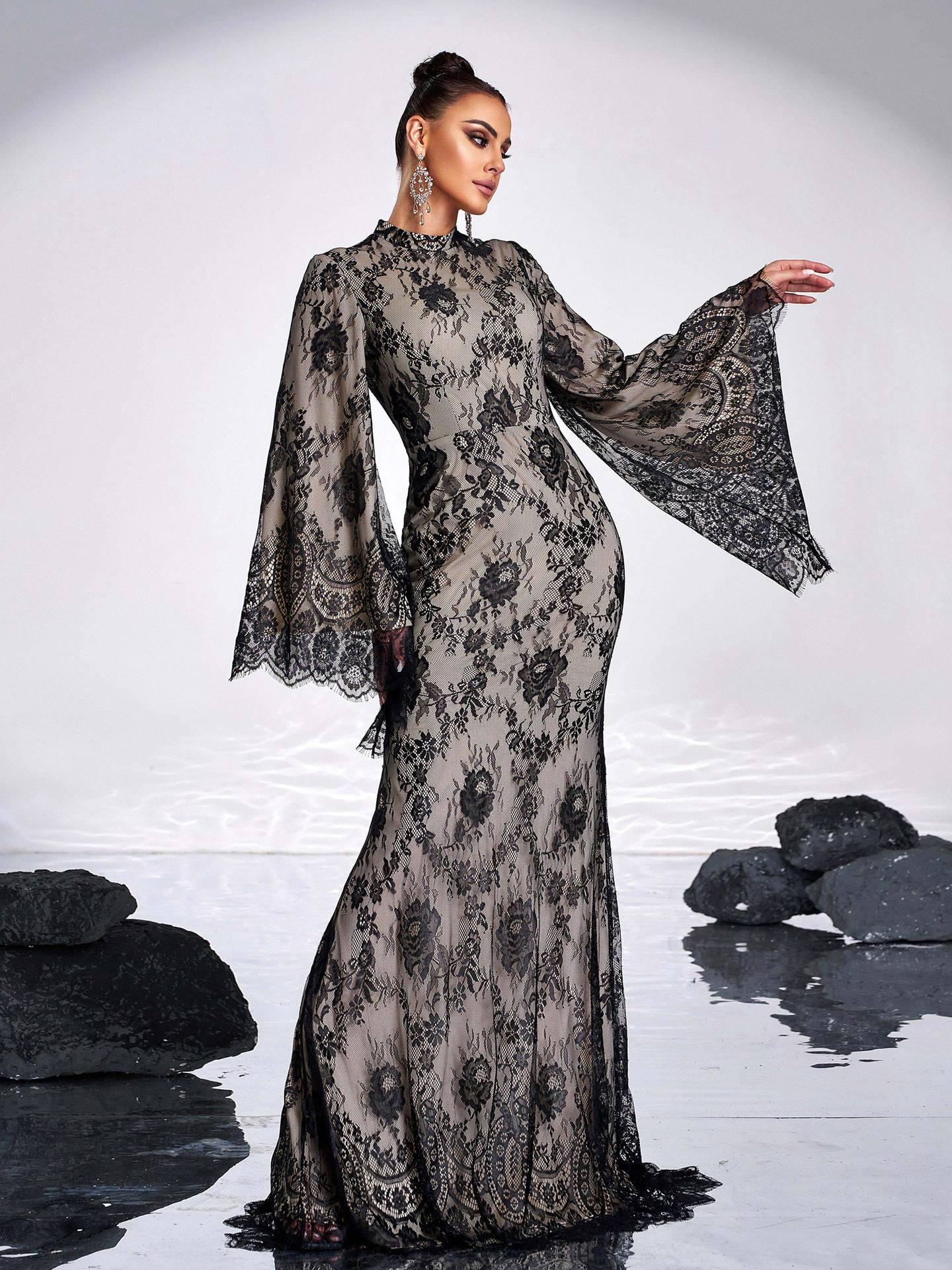 Round Neck Sexy Long Lace Dresses