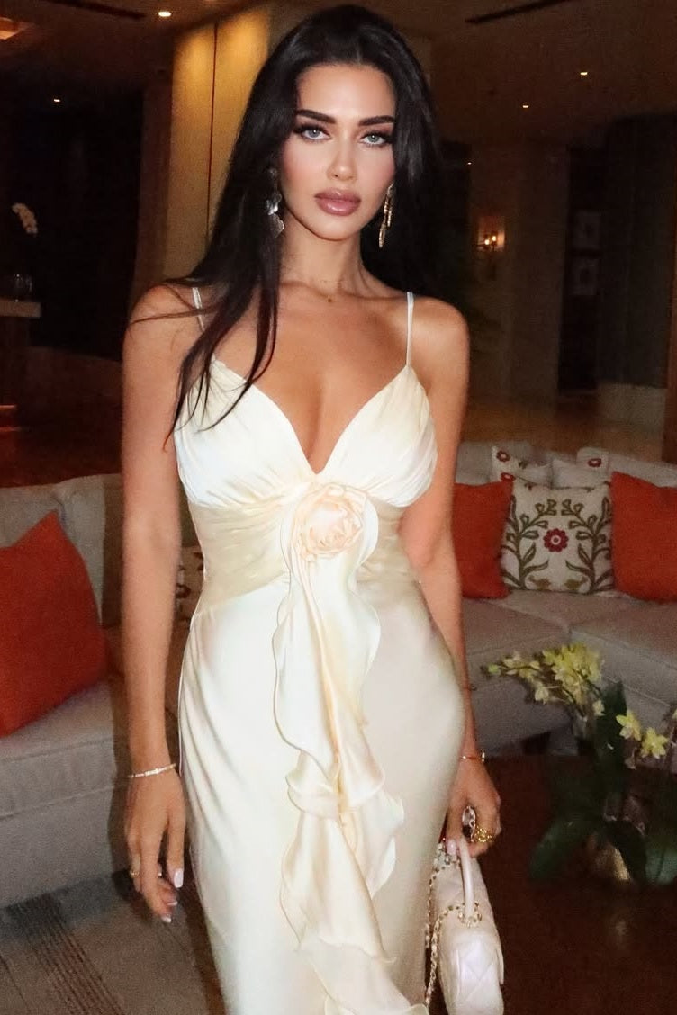Satin V-neck Spaghetti Strap Ruffled Mermaid Gown